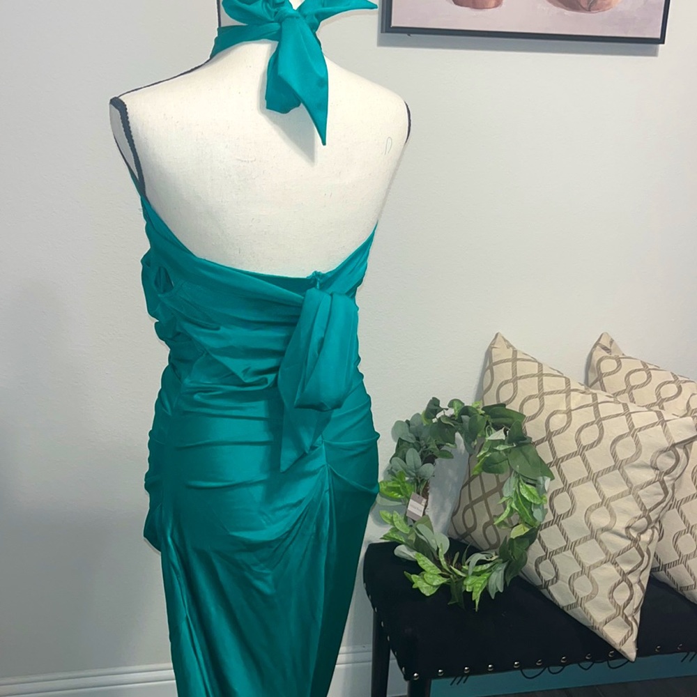 Formal Dress - Picture 3 of 3